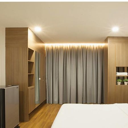 Boone Place Bangkok Esterno foto