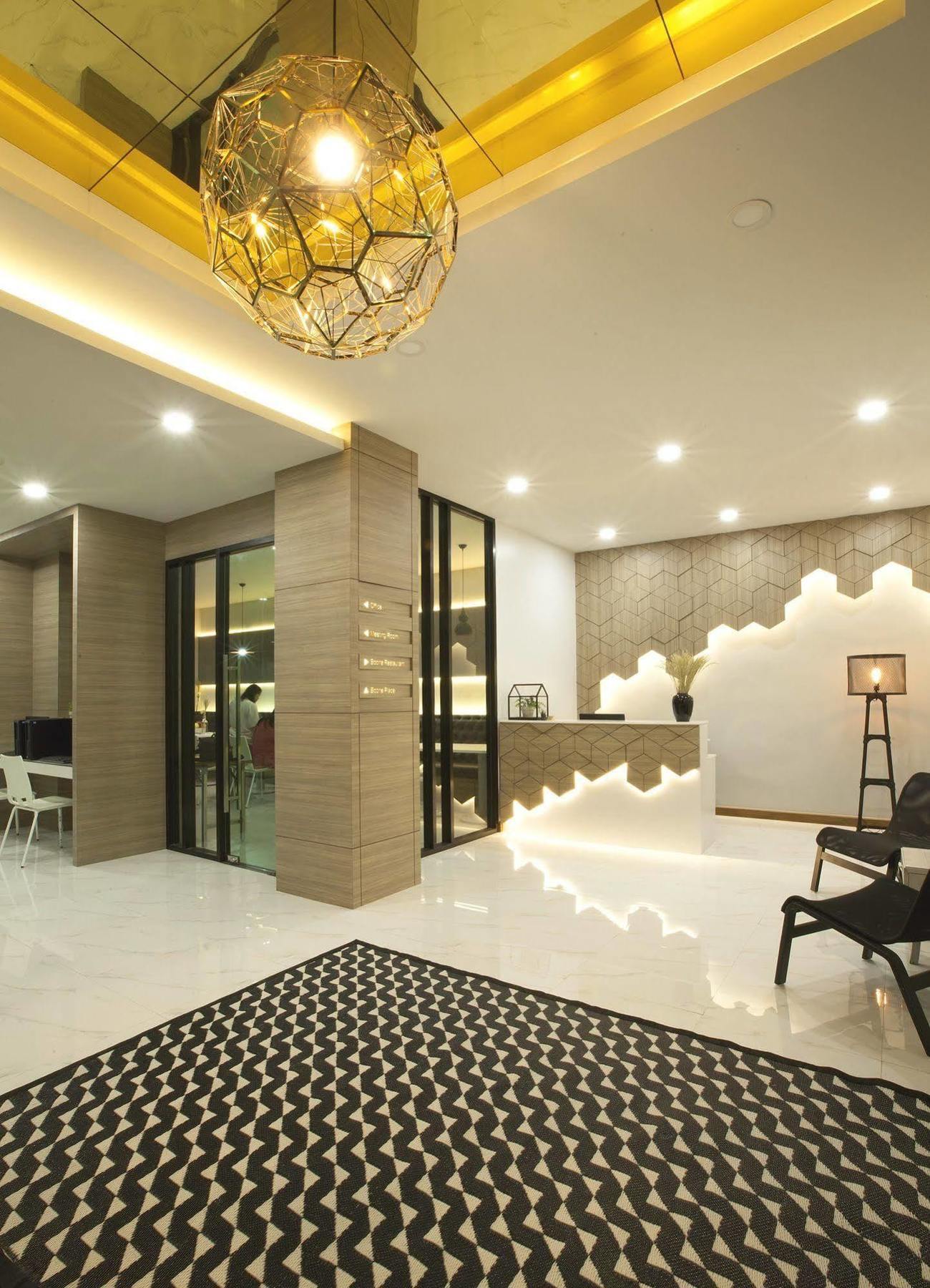 Boone Place Bangkok Esterno foto